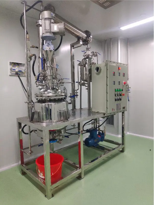 50L-2000L Vacuum Pilot Industrial Reactor with Condenser Heating System Customized
