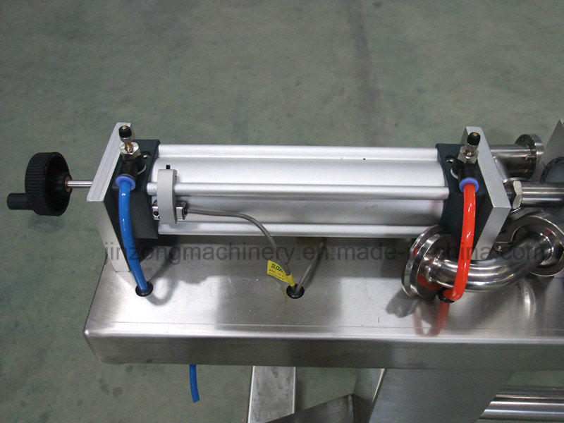 5-5000ml Guagnzhou Floor Type Semi-Auto Juice Liquid Filling Machine with Liquid