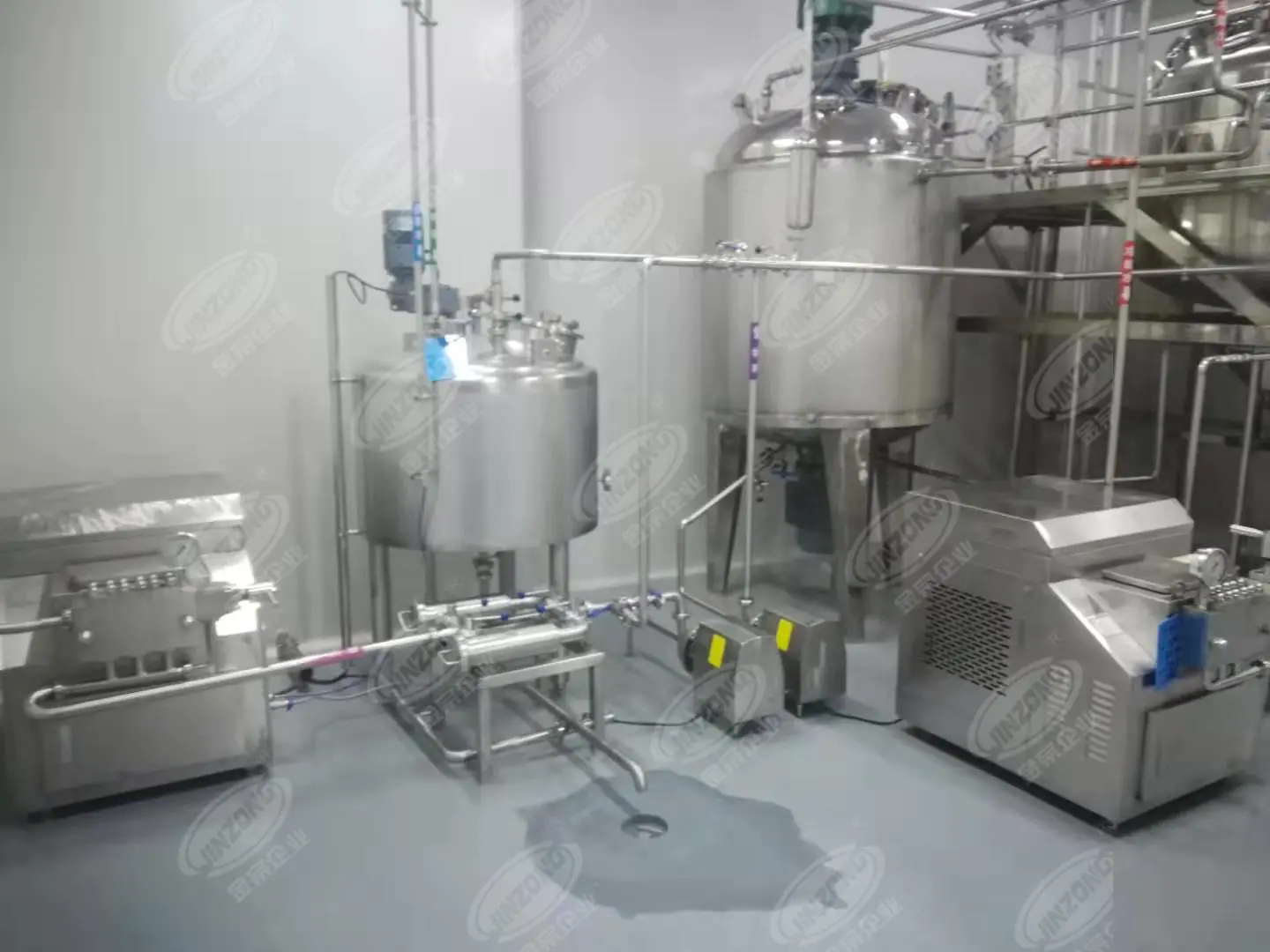 Jinzong Machinery making vacuum homogenizing emulsifying mixer supply for pharmaceutical